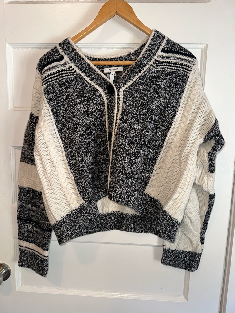 Black & White Cable Knit Women's Sweater Cardigan - NEW